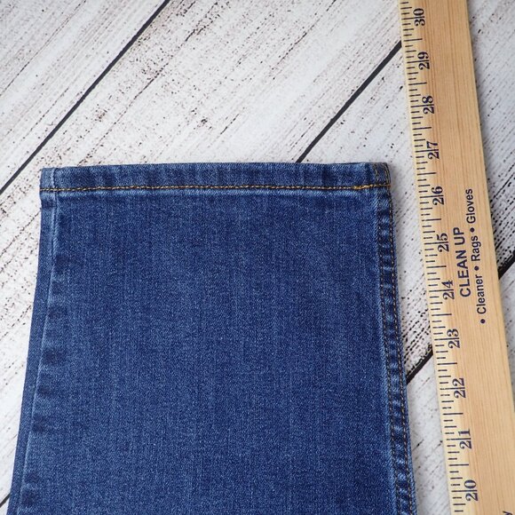 NWT Carhartt Women’s 20 Short Rugged Flex Relaxed Fit Jeans - Picture 8 of 8